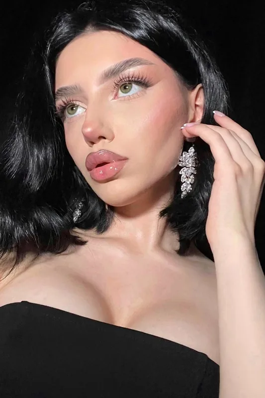 Oryna, 18, from Mariupol — verified profile